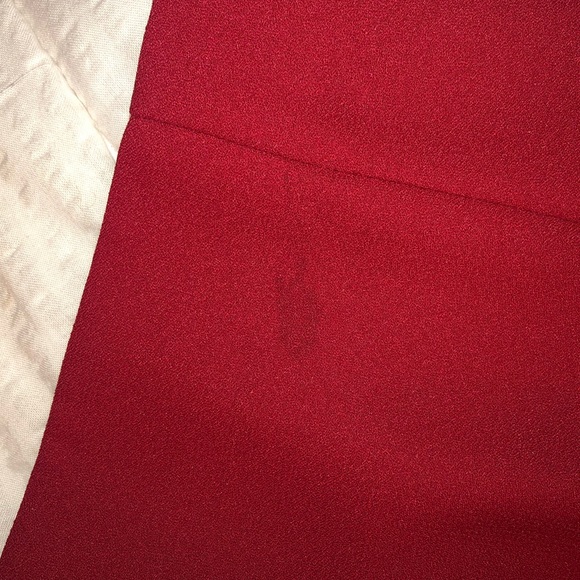 Red skirt - Picture 5 of 5